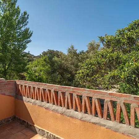 Σπίτι διακοπών In With House A Mountain View *