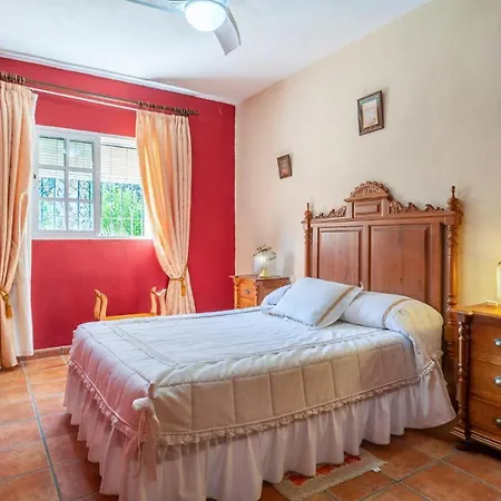 6 Bedroom Gorgeous In Сasa de vacaciones *