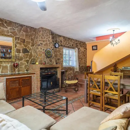 Σπίτι διακοπών In With House A Mountain View Ρόντα