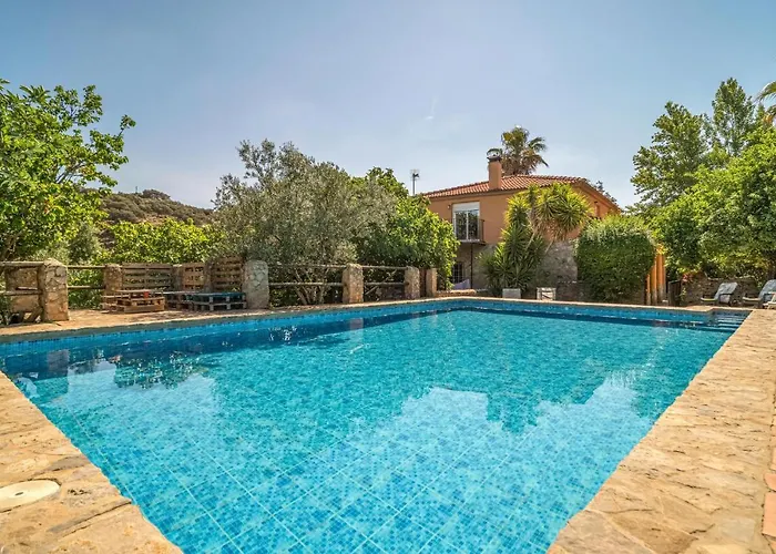 בית נופש 6 Bedroom Gorgeous In רונדה