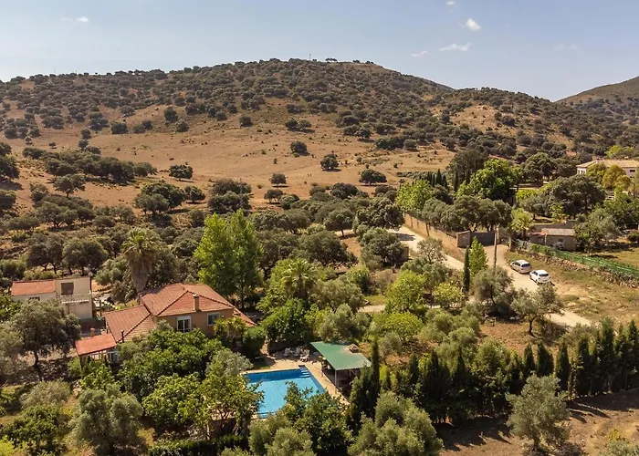 6 Bedroom Gorgeous In Сasa de vacaciones *