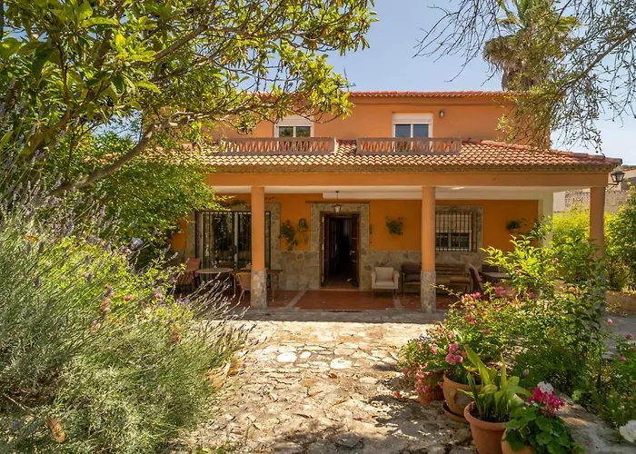 Сasa de vacaciones 6 Bedroom Gorgeous In Ronda