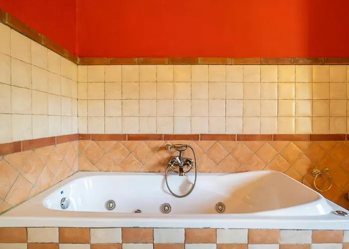 6 Bedroom Gorgeous In Сasa de vacaciones *