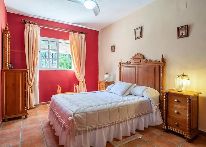 6 Bedroom Gorgeous In Сasa de vacaciones *